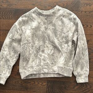 Hollister Gray Patterned Sweatshirt